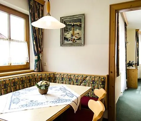 Hof Am Arlberg - Familie Walter