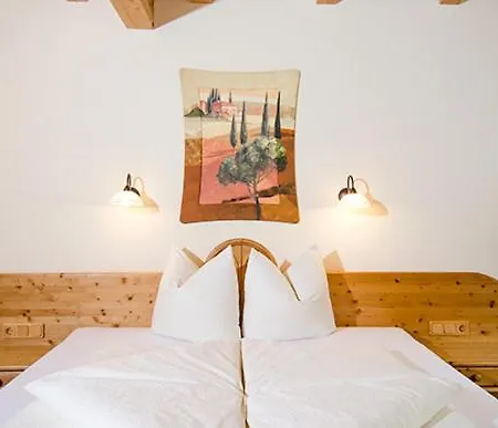 Hof Am Arlberg - Familie Walter