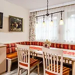 Hof Am Arlberg - Familie Walter