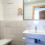 Hof Am Arlberg - Familie Walter Apartamento *