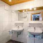 Hof Am Arlberg - Familie Walter *